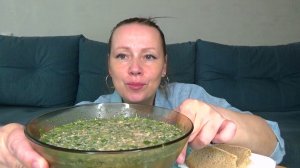 Мукбанг от Яновны Окрошка на квасе, хлеб с горцицкой. Еда вкуснота.