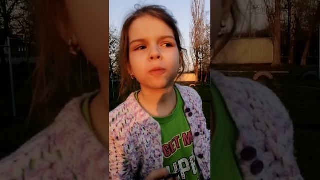 Мы гуляем, идём в магазин. 😝😝🤪🤪🤪☺️☺️☺️ смотреть онлайн