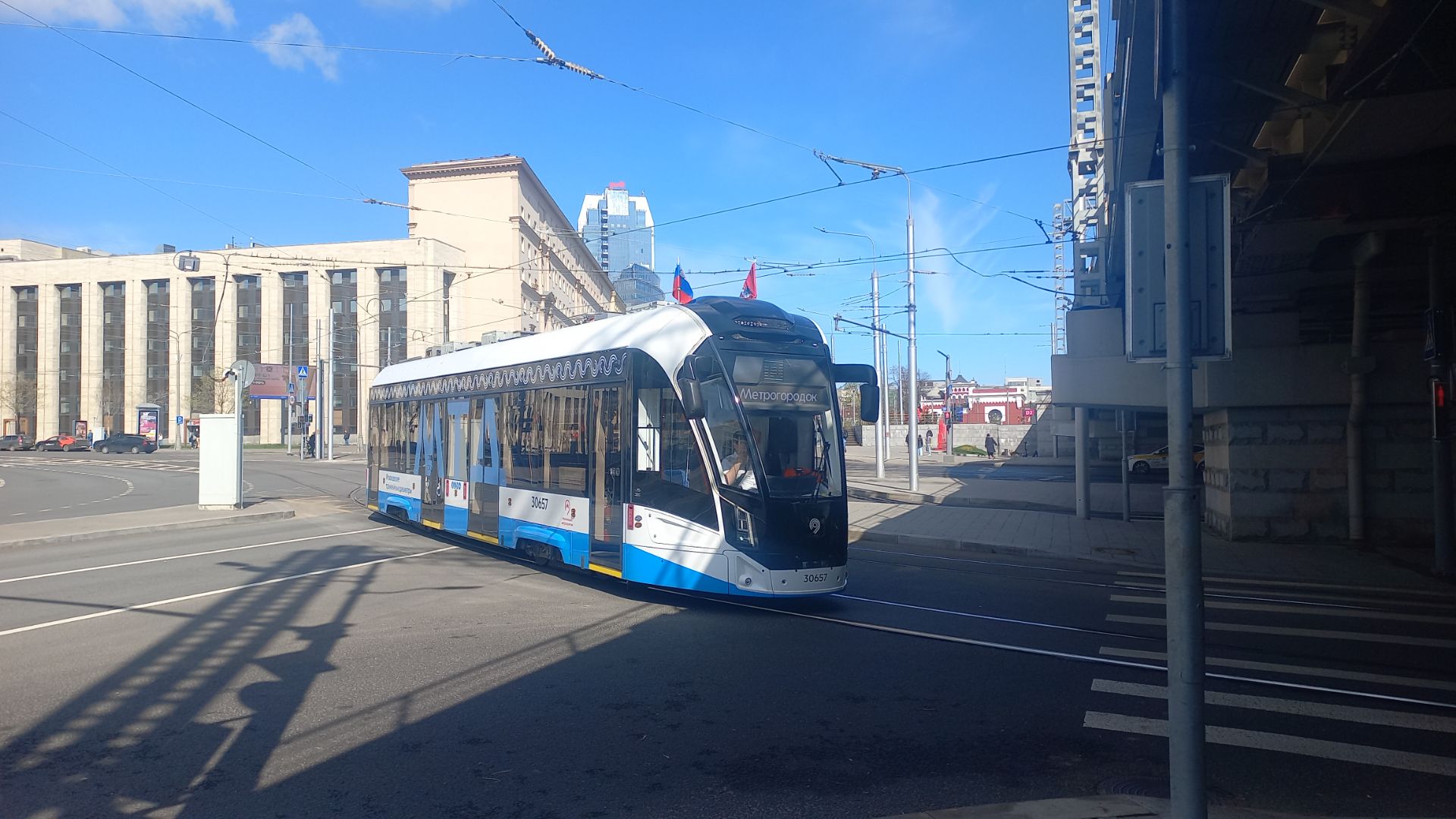 НОВЫЙ АВТОНОМНЫЙ ТРАНСПОРТ МОСКВЫ