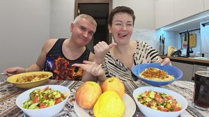 Мукбанг ЛЁГКИЙ ужин перед большим ОБЖИРАЛОВОМ! Не хочу быть никому ОБЯЗАННОЙ! Семейный ужин в России