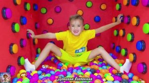 МАЛЬЧИШКИ ИЩУТ ВЫХОД ИЗ КОМНАТЫ / ЧЕЛЛЕНДЖИ ДЛЯ ДЕТЕЙ / ДЕТСКАЯ ВСЕЛЕННАЯ