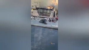🫢В Новосибирске водитель засмотрелся на пожар настолько, что чуть не лишил жизни мотоциклиста.