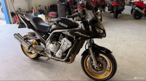 Yamaha FZS1000 Fazer, 2001 г.в., видеообзор и запуск на холодный двигатель.