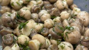 Шампиньоны маринованные. Очень простой и вкусный рецепт.