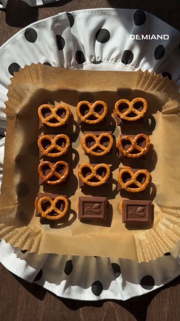 Крендельки с шоколадом 🥨🍫