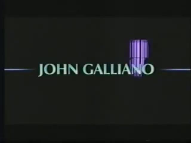 Показ женской коллекции John Galliano весна-лето 2003