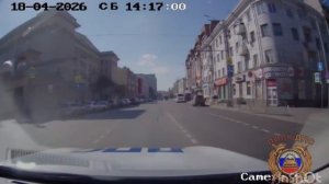 В Красноярске полицейские оперативно доставили в больницу мать с ребёнком, получившим травму головы