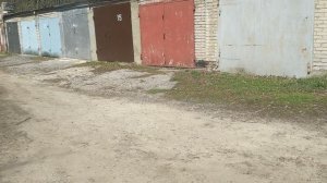 № 27  Защёл в гаражи Артухи и прикинул обмен.