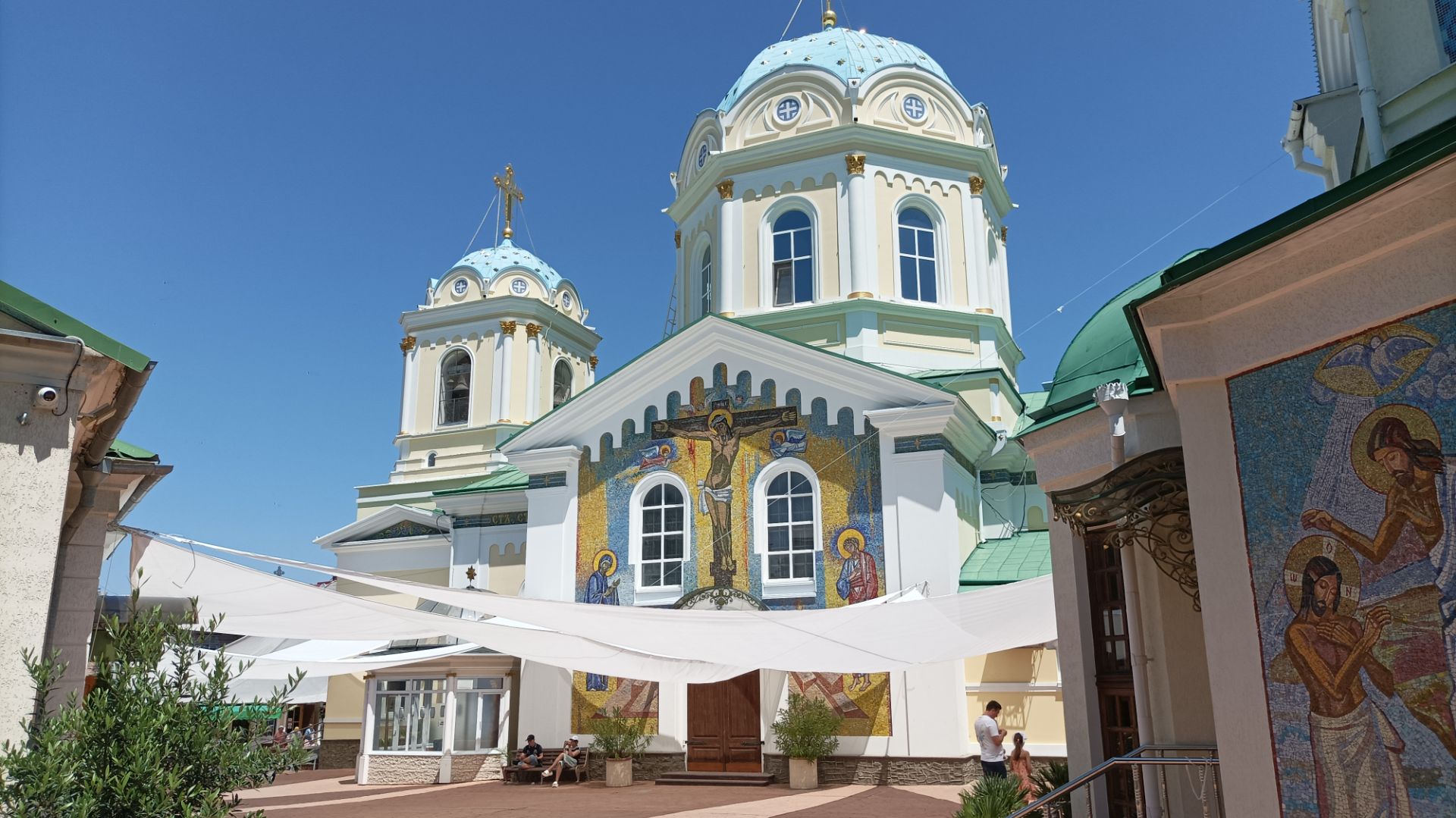 Троицкий монастырь _ Мощи Луки Крымского