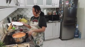 Встретила Первомай в трудах ,обиделась на мужа, сама себе хозяйка)