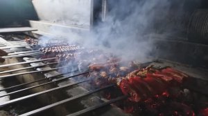 Уличная еда Стамбула (Güngören): кебаб, лахмаджун, баклава, кюнефе