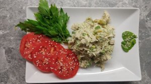 Интересный салат из курицы и авокадо