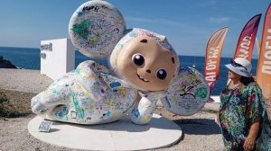 «Устричный пляж», расположенный в Крыму, недалеко от города Судак на мысе Меганом.