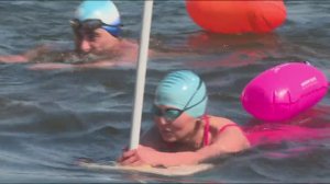 Тюменские моржи посвятили свой заплыв поддержке центра помощи «Милосердие»