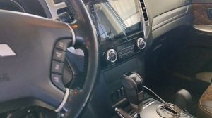 Mitsubishi pajero 4  3.0 at