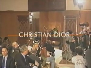 Показ женской коллекции Christian Dior осень-зима 1996-1997. Часть 1.