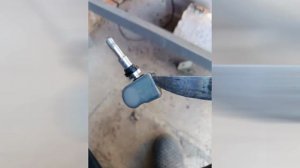 Датчики давления шин (замена батареек)