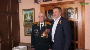 Глава Самары Иван Носков поздравил с 90‑летием генерал‑майора медслужбы Николая Новикова