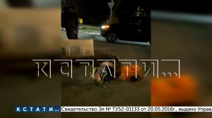 Водитель направил свой автомобиль на рабочих, ремонтирующих трамвайные пути, и 2 человека искалечены