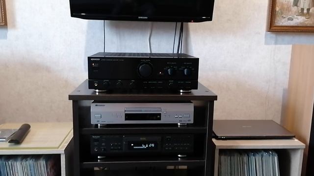 Стерео усилитель KENWOOD KR -7010 смотреть онлайн