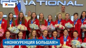 Российские синхронистки показали золотые медали с этапа Кубка мира в Китае