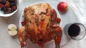 Аппетитная курочка с яблоками в медово-горчичном маринаде