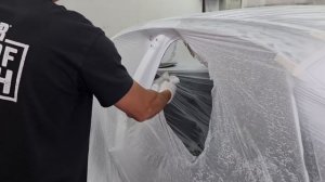 После того, как мы собрали Volkswagen Polo из двух частей, приступаем к подготовке к покраске