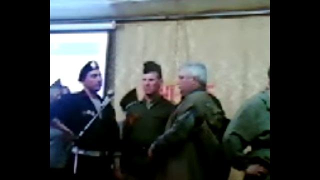 "Бери шинель,пошли домой."