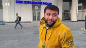 В Москве мотоциклист сбил фотографа, которая пыталась запечатлеть эффектные кадры заезда (2)
