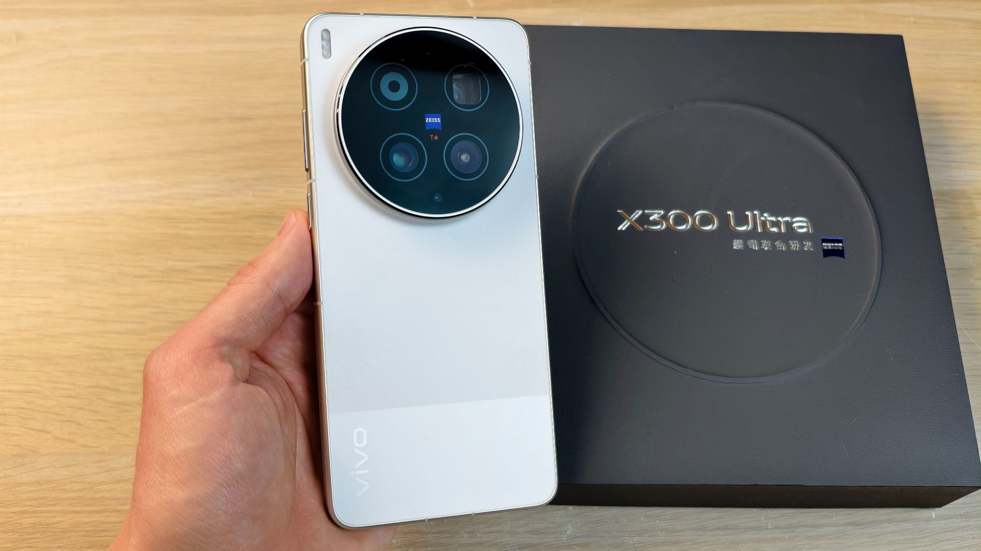 VIVO X300 ULTRA - ДОЛГОЖДАННЫЙ КАМЕРОФОН! смотреть онлайн