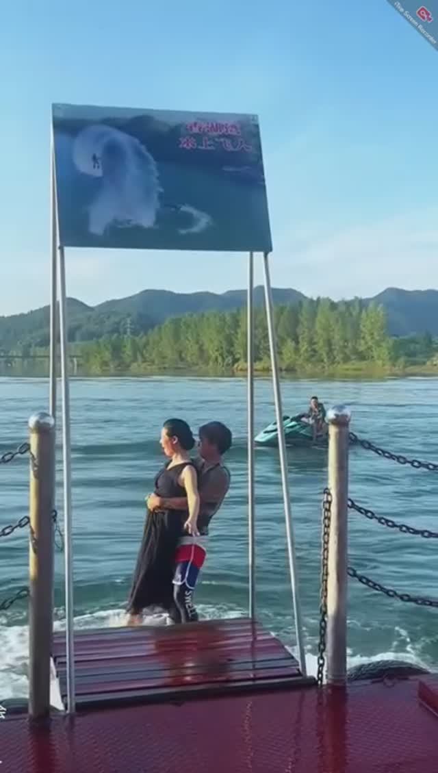 Flyboard. Искупал красавицу. Wetlook
