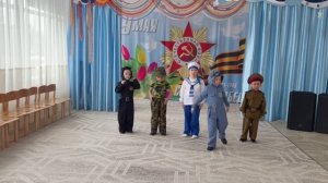 Хореографическая постановка «Будем в армии служить»