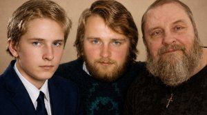Обложка, я в 1981,1996 -м,и в 2026 гг.Видео о том, о чем не знают жители России, Украины, Беларусии.