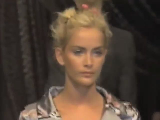 Показ коллекции Dolce & Gabbana весна-лето 1997. Часть 2.
