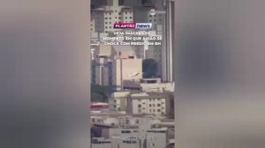 😱 Самолет врезался в здание в Бразилии. На борту находились пять человек. 

Двое, включая пилота, п