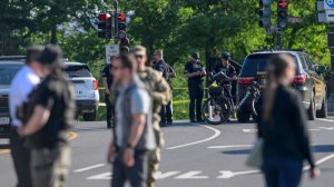 При стрельбе у Белого дома пострадал несовершеннолетний