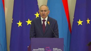 Никол Пашинян поздравил соотечественников с изменением географического положения Армении.