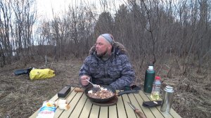 ПСИХОЛОГИЯ РЫБАЛКИ! ОДИН НА РЕКЕ ПО СРЕДИ ОХОТНИКОВ \ ВКУСНЫЙ КУПЕЦ, МАЛЕНЬКИЙ ДОМИК, ДЫХАНИЕ РЕКИ !