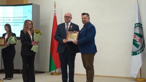 Ведущий телеканала «МИР» Руслан Турков получил награду за популяризацию белорусской науки