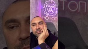 Бандеровец с бронью, очень патриот.