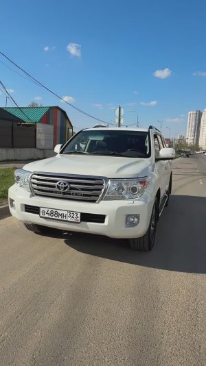 Toyota Land Cruiser 200