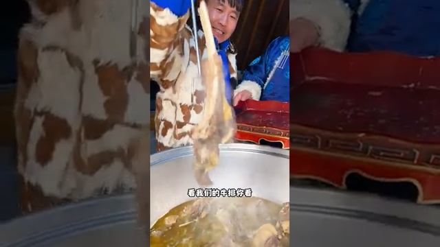Тушеный стейк из желтого жира с соусом просто восхитителен! #еда #вкусно