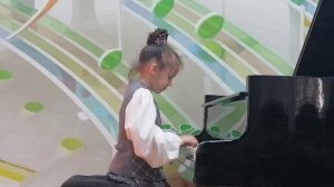 Л.Бетховен, Сонатина G-dur, 1 часть, Садомская София, 7 лет