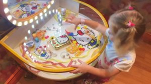 ЛАЙК НАСТЯ в гостях у Hello Kitty ⧸ Влог на детской площадке