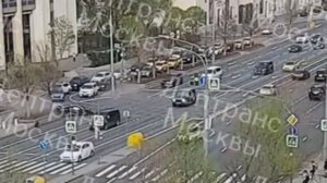 В Москве мотоциклист сбил фотографа, которая пыталась запечатлеть эффектные кадры заезда