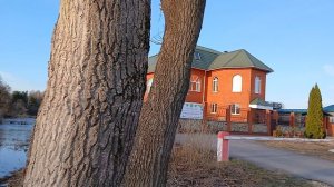 Красиво поют птички 🐦 во время разлива реки Клязьма на монастыре