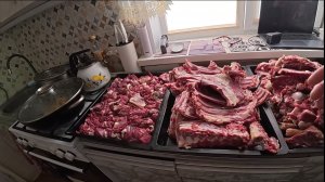 ВСЕХ НА ВОЛЮ ВЫПУСТИЛИ. ПЕРЕРАБОТАЛИ МЯСО