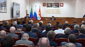 В мэрии Махачкалы обсудили ликвидацию последствий ЧС и восстановление города