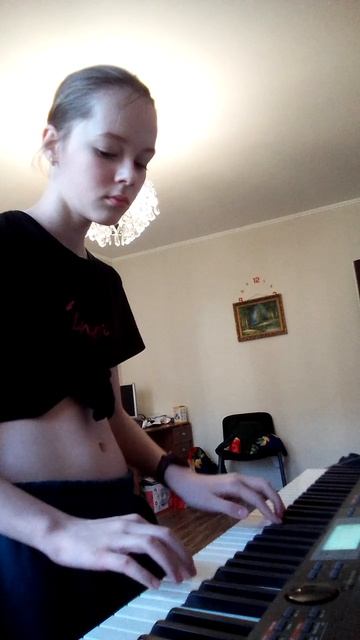Играю на пианино 💘 смотреть онлайн