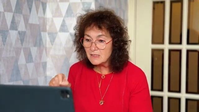 Настройка на чтение 3 главы Бхагавад-гиты. Марина Таргакова (БГ 3.9-11)